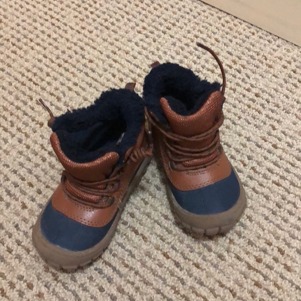 Toddler boy boots. Size 7